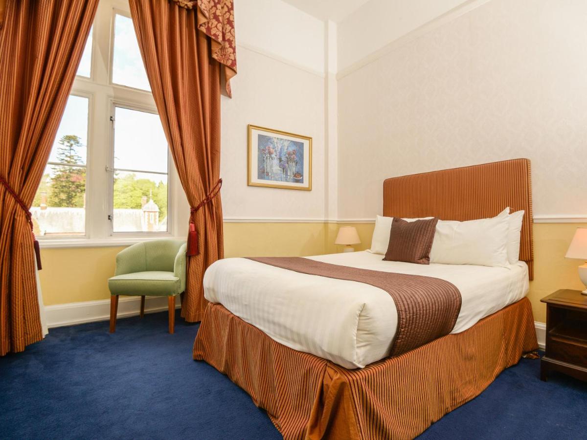 Lynford Hall Hotel Mundford Bagian luar foto