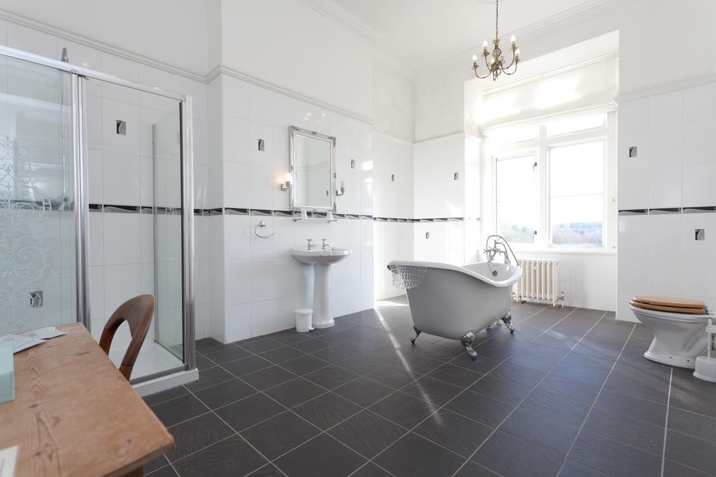 Lynford Hall Hotel Mundford Bagian luar foto