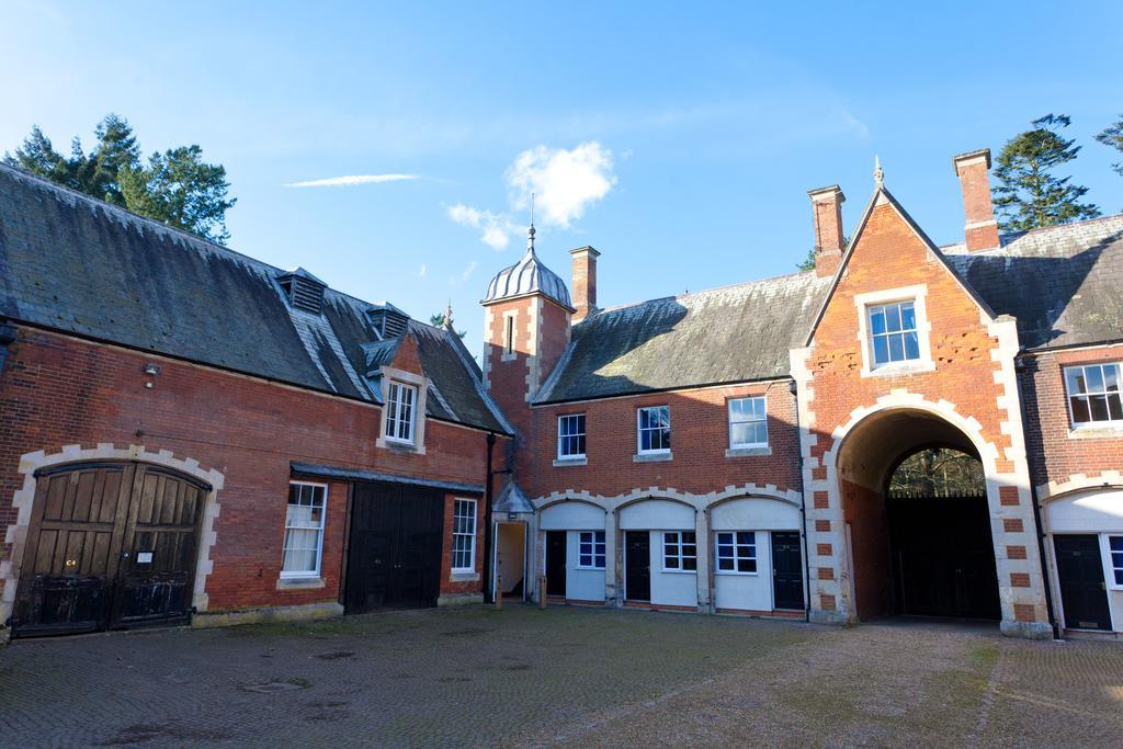 Lynford Hall Hotel Mundford Bagian luar foto