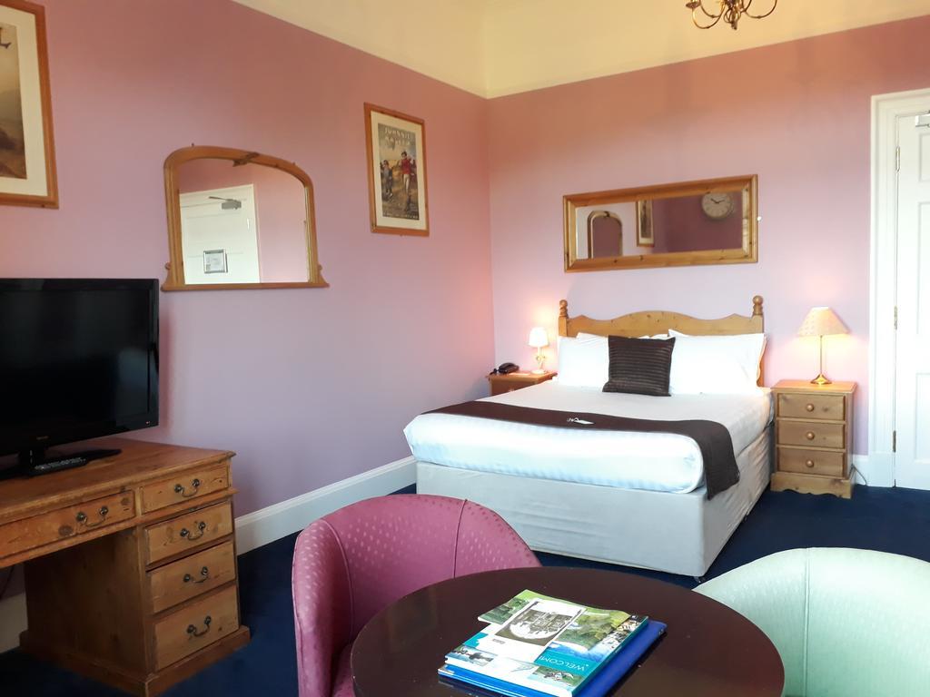 Lynford Hall Hotel Mundford Bagian luar foto